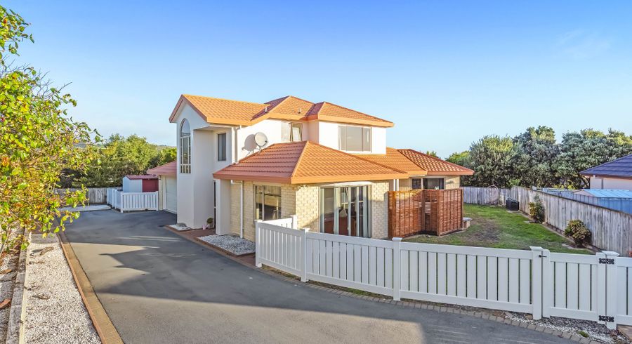  at 27 Millennium Hill, Paraparaumu