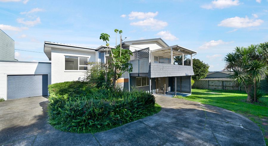  at 3A Hillary Heights Ave, Glendene, Waitakere City, Auckland