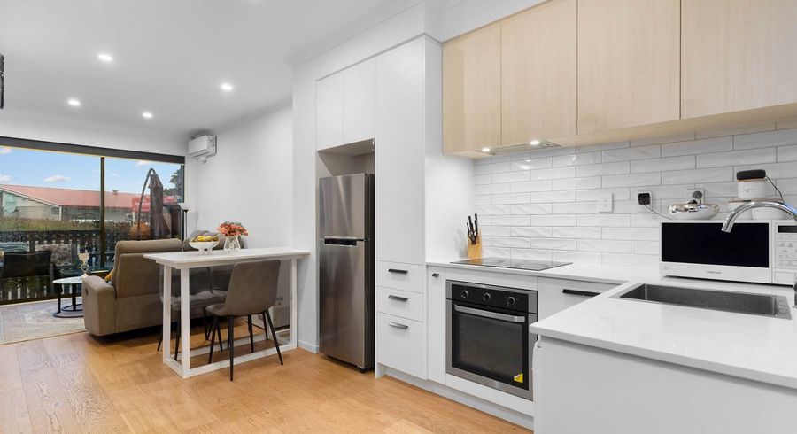  at 83  Waipuhinui Way, Wiri, Manukau City, Auckland