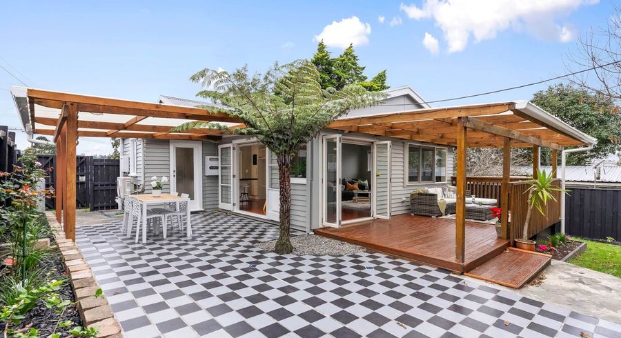  at 109  Beach Haven Road, Beach Haven, North Shore City, Auckland