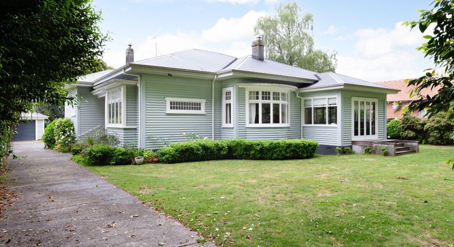  at 6 Kitchener Street, Claudelands, Hamilton