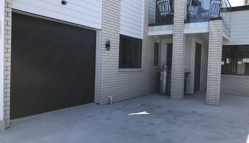  at 8B Cambridge Road, Manurewa, Manukau City, Auckland