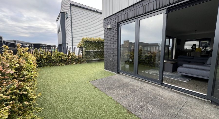  at 3 Maureen Close, East Tamaki Heights, Manukau City, Auckland