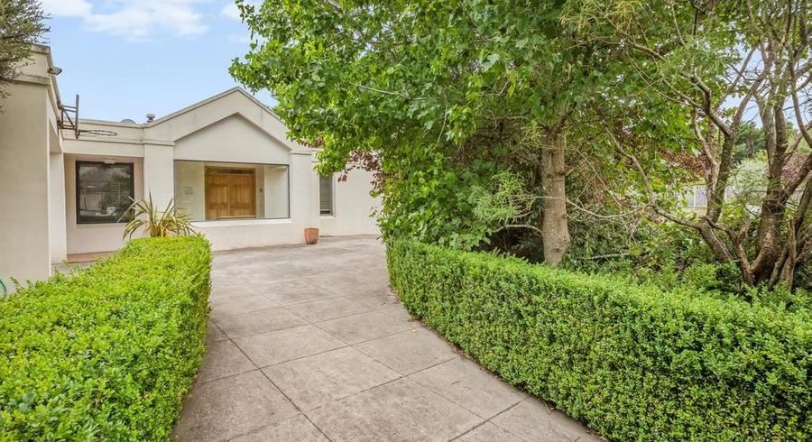  at 6 North Bay, Waikanae