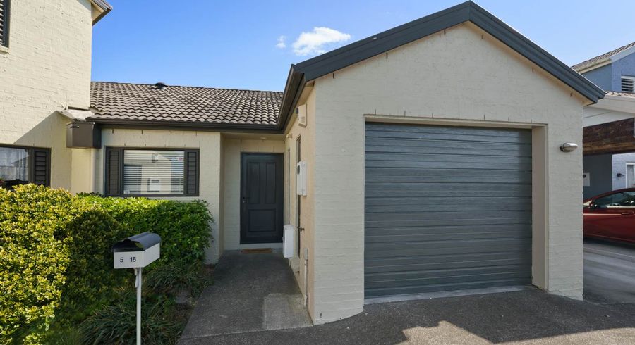  at 5/18 Alicante Avenue, Hillpark, Auckland