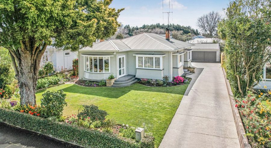  at 11 Gillies Avenue, Claudelands, Hamilton