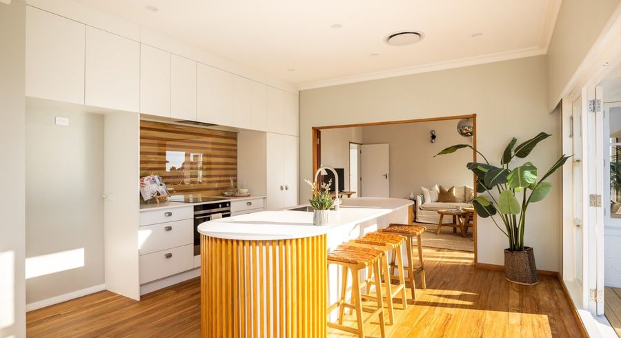  at 5 Strandon Place, Strandon, New Plymouth