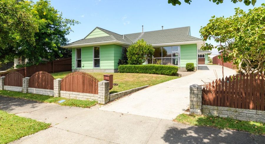  at 46 Hillcrest Drive, Kelvin Grove, Palmerston North