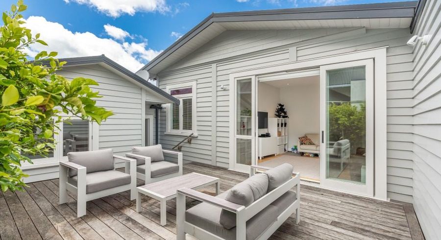  at 136 Queen Street, Northcote Point, North Shore City, Auckland