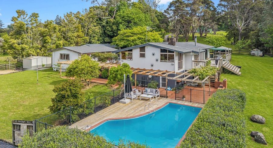  at 23-25 Mountain Road, Henderson Valley, Waitakere City, Auckland