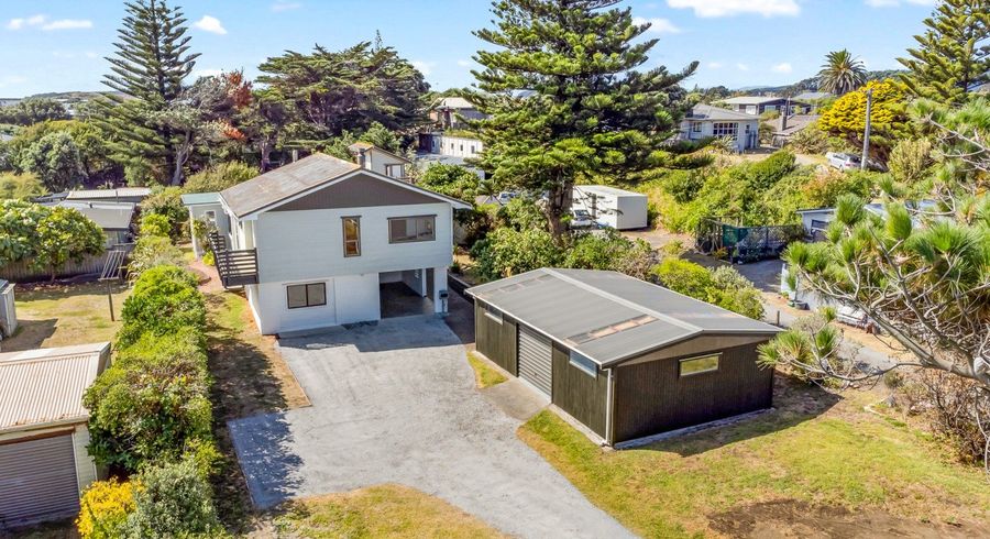  at 6 Toi Street, Otaki Beach, Kapiti Coast, Wellington