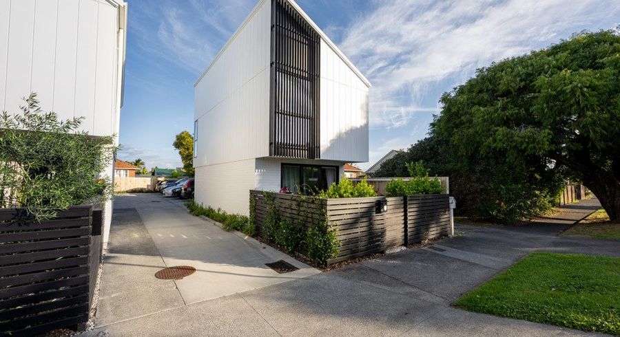  at 4/2 Riversdale Road, Avondale, Auckland City, Auckland