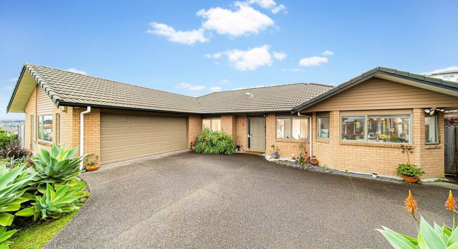  at 32 Ballymore Drive, Pinehill, Auckland