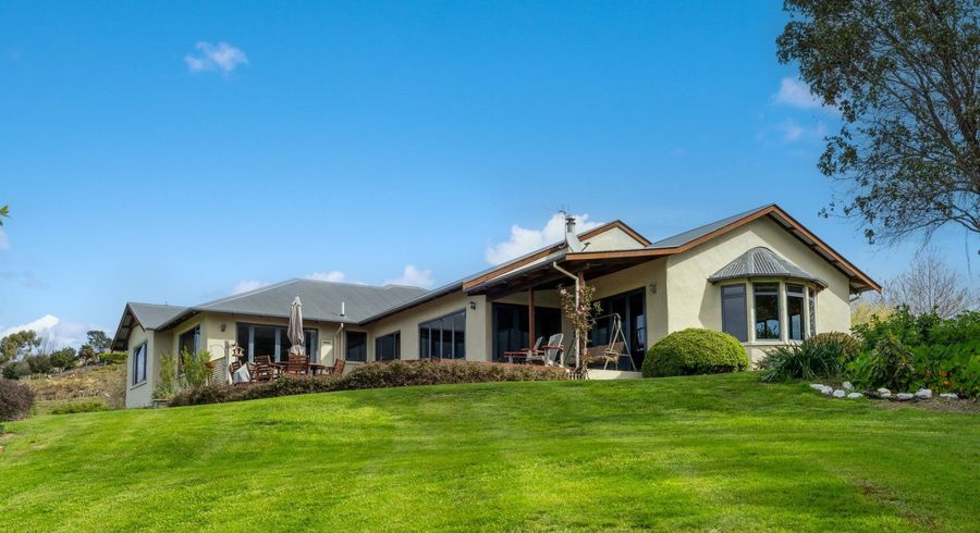  at 33 Redwood Park Road, Redwood Valley