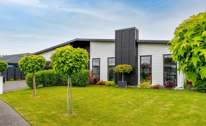  at 5 James Kidd Place, Greytown