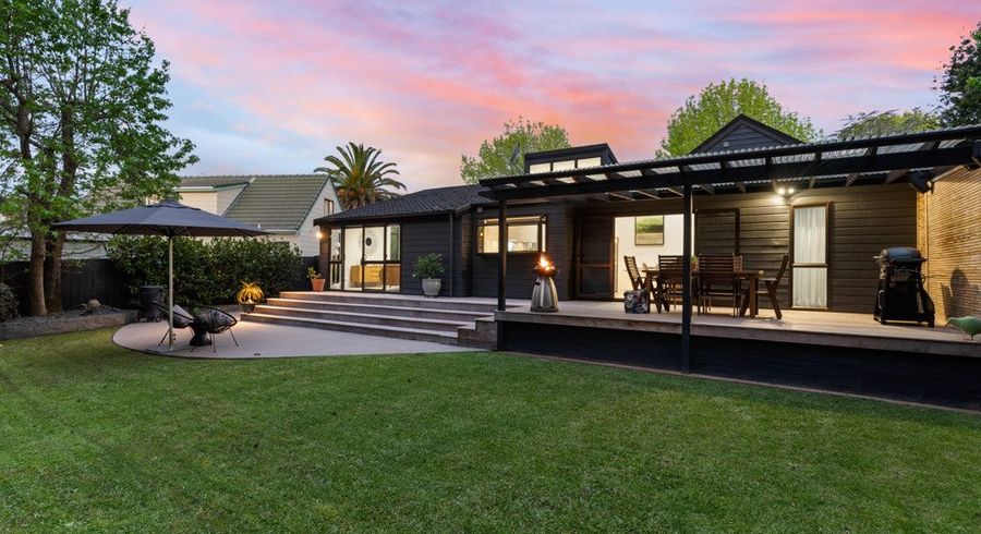  at 18 Orinda Close, Botany Downs, Auckland