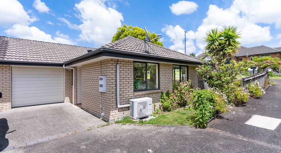  at 18 Regents Park Place, Westgate, Waitakere City, Auckland