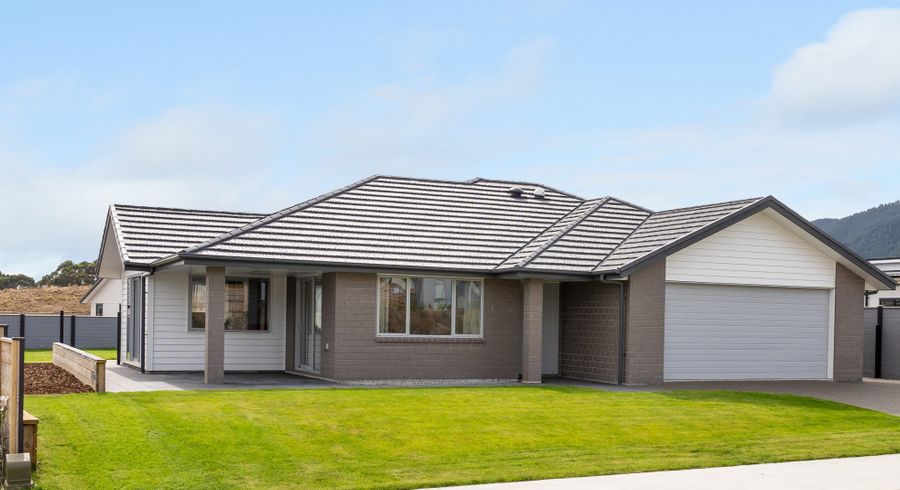  at 168 Karuhiruhi Street, Waikanae, Kapiti Coast, Wellington