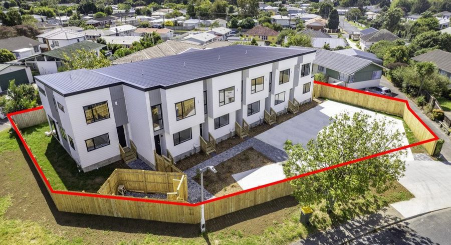  at 18E Larissa Avenue, Henderson, Waitakere City, Auckland