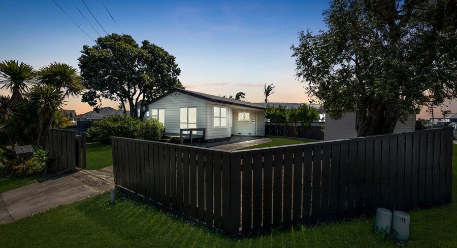  at 2/99 Clovelly Road, Bucklands Beach, Manukau City, Auckland