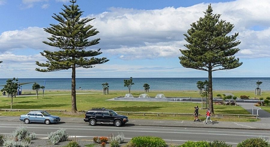  at 451 Marine Parade, Napier South, Napier