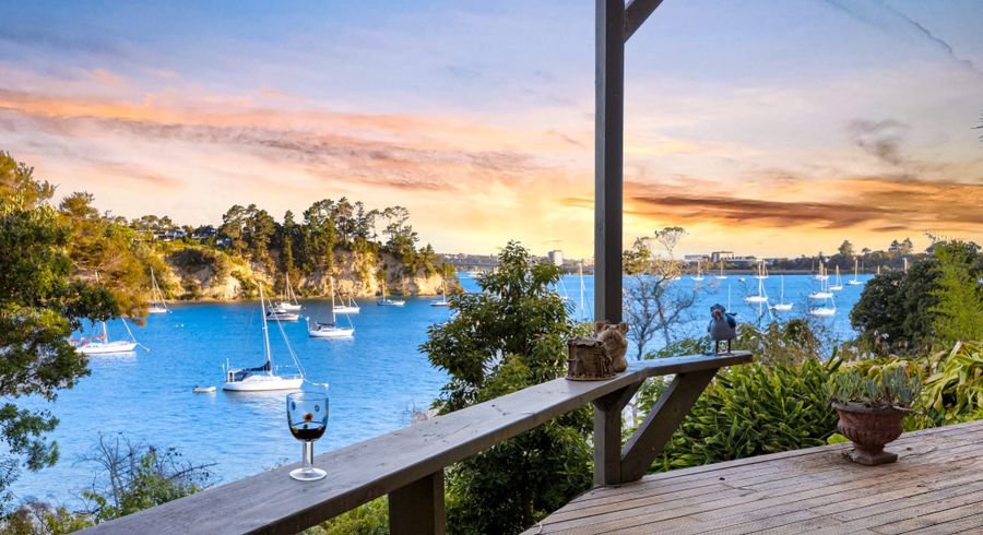  at 123 Ferry Parade, Herald Island, Waitakere City, Auckland