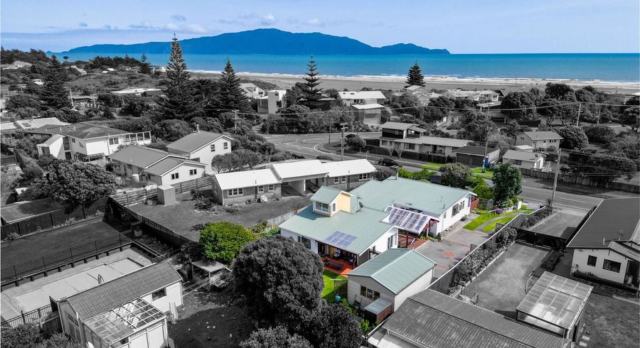  at 6 William Street, Waikanae Beach, Waikanae