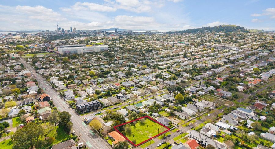  at 2-8 Parrish Road, Sandringham, Auckland City, Auckland