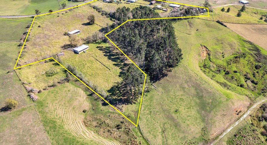  at 325 Sim Road, Paerata, Pukekohe