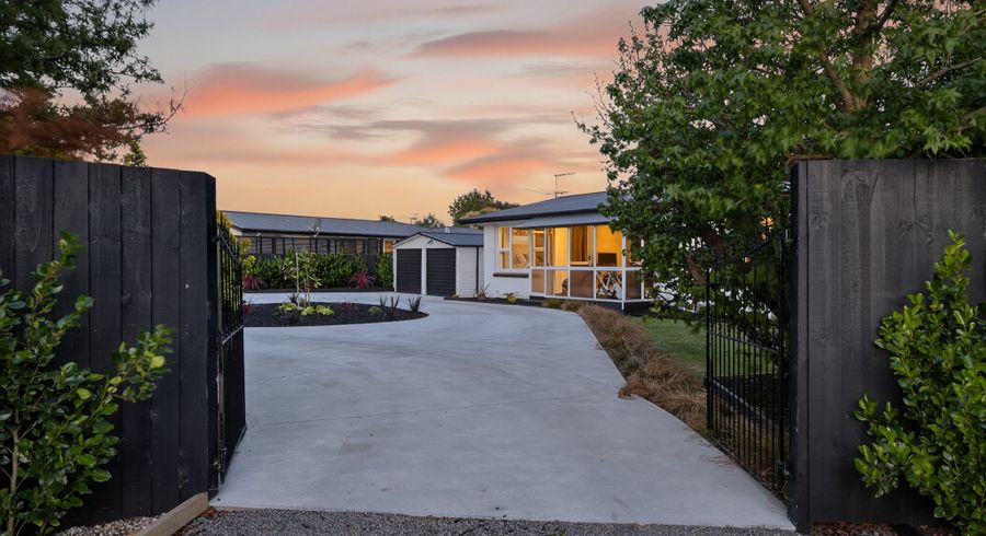  at 100 Avondale Road, Avondale, Christchurch