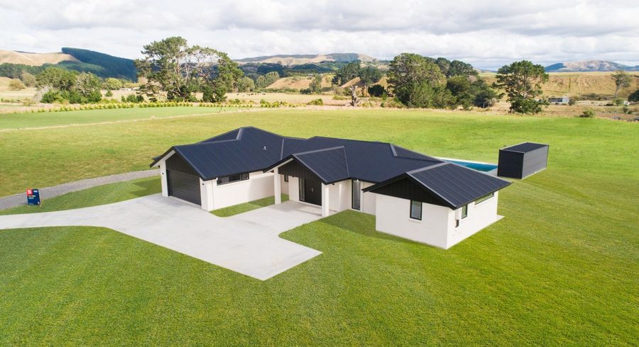  at 270 Valley Views, Fitzherbert, Palmerston North, Manawatu / Whanganui