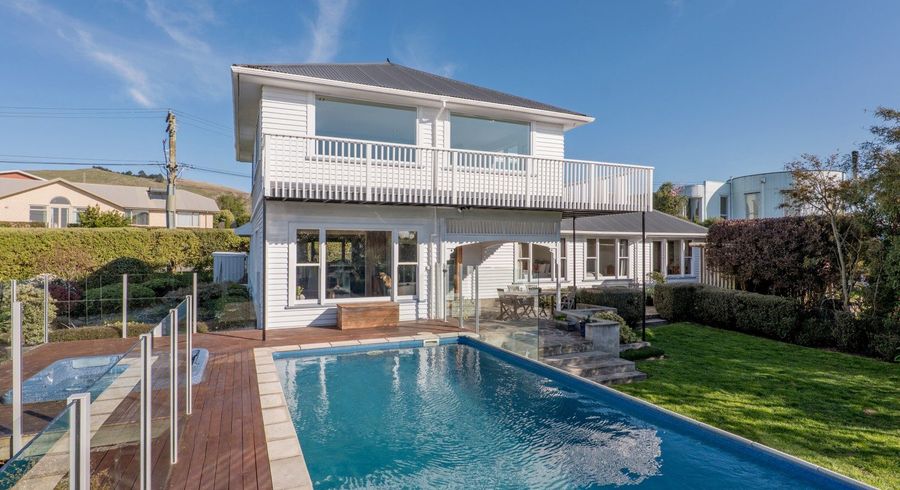  at 3 Belleview Terrace, Mount Pleasant, Christchurch