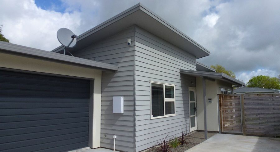  at 12 Oxford Street, Hokowhitu, Palmerston North