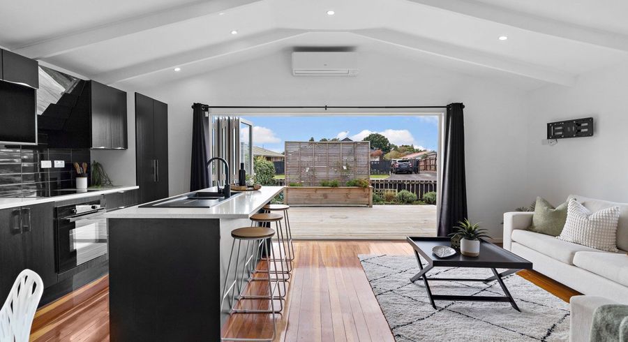  at 1/6 Mcleod Road, Weymouth, Manukau City, Auckland
