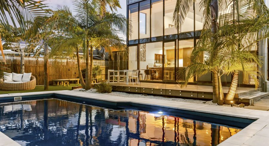  at 4 Halyard Place, Te Atatu Peninsula, Waitakere City, Auckland