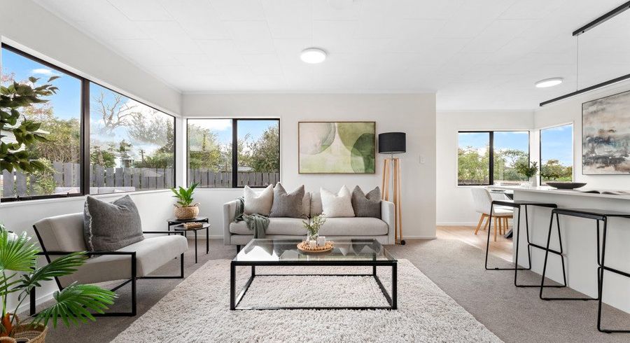  at 2/7 Rewarewa Road, Te Atatu Peninsula, Waitakere City, Auckland