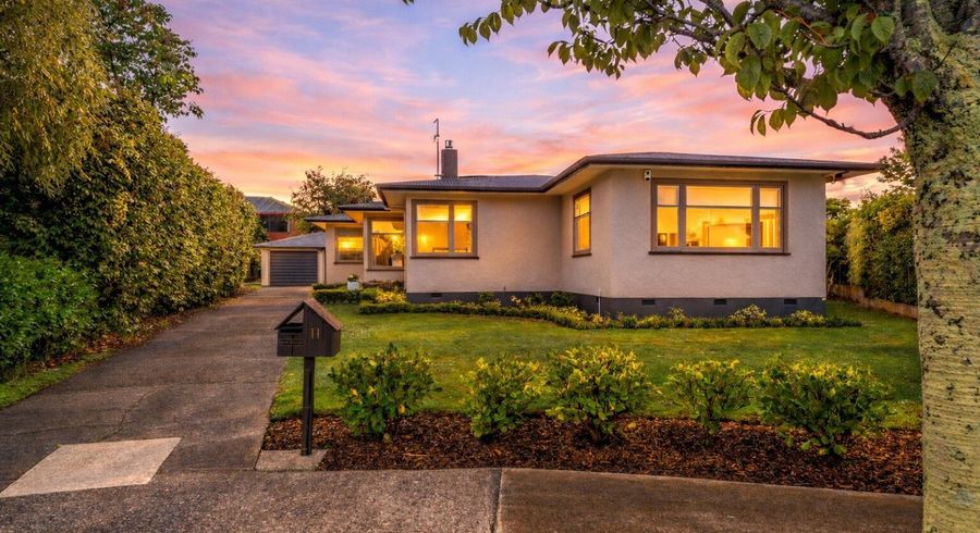  at 11 Athlone Place, Hokowhitu, Palmerston North, Manawatu / Whanganui