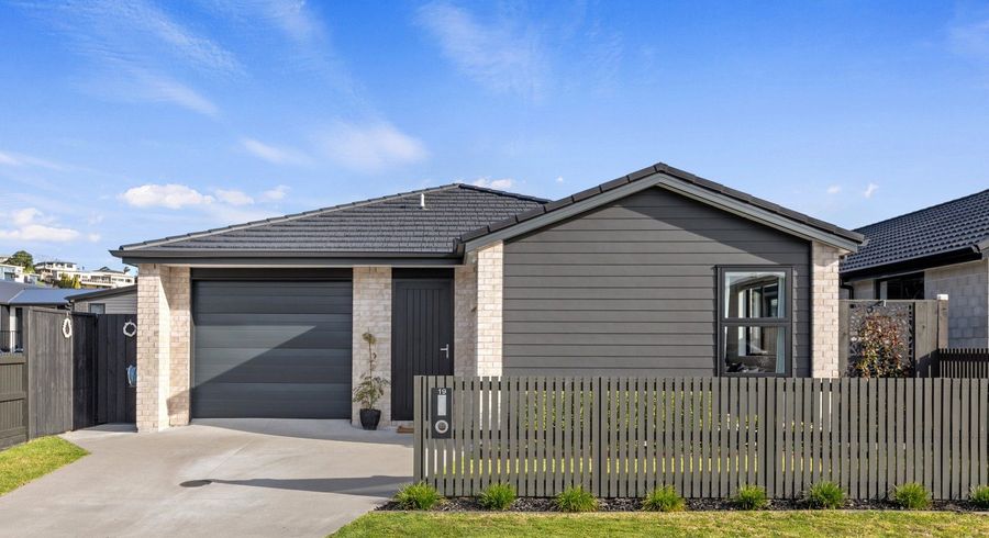  at 19 Kuihi Street, Poike, Tauranga, Bay Of Plenty