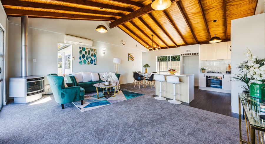  at 4/89A Royal Road, Massey, Waitakere City, Auckland