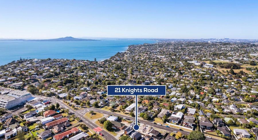  at 21D Knights Road, Rothesay Bay, North Shore City, Auckland