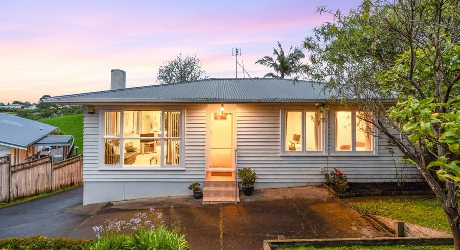  at 25 Apirana Avenue, Glen Innes, Auckland City, Auckland