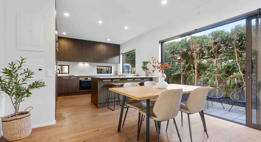  at 21B Chippendale Crescent, Birkdale, North Shore City, Auckland