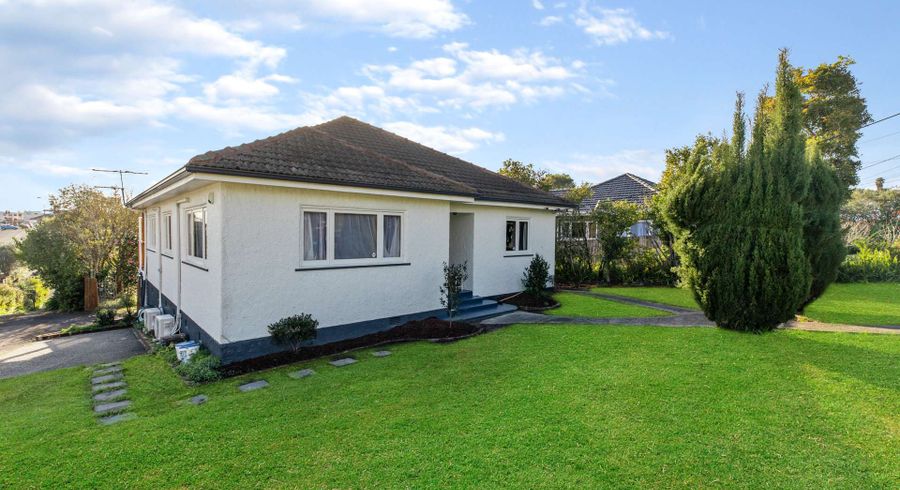  at 1/16 Evans Road, Glen Eden, Auckland