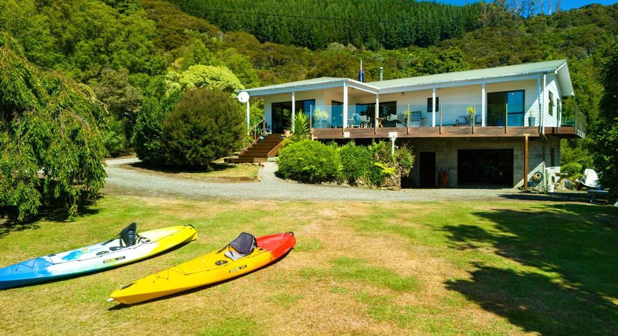  at 32 Moetapu Bay Road, Moetapu Bay
