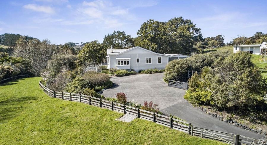  at 1325 East Coast Road, Albany