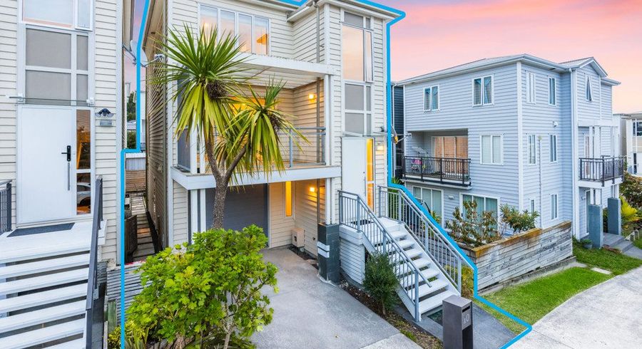  at 10 Panakenake Way, Flat Bush, Manukau City, Auckland