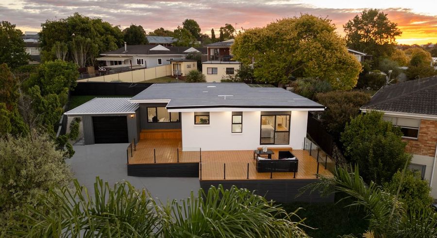  at 10 Paulange Place, Pakuranga Heights, Manukau City, Auckland