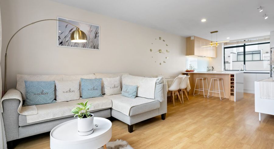  at 127B Queens Road, Panmure, Auckland