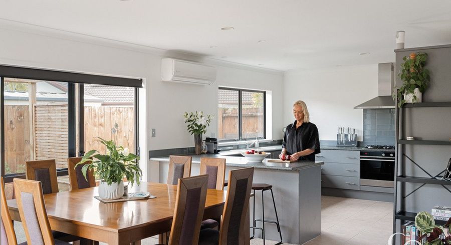  at 573 Gloucester Road, Papamoa Beach, Tauranga, Bay Of Plenty