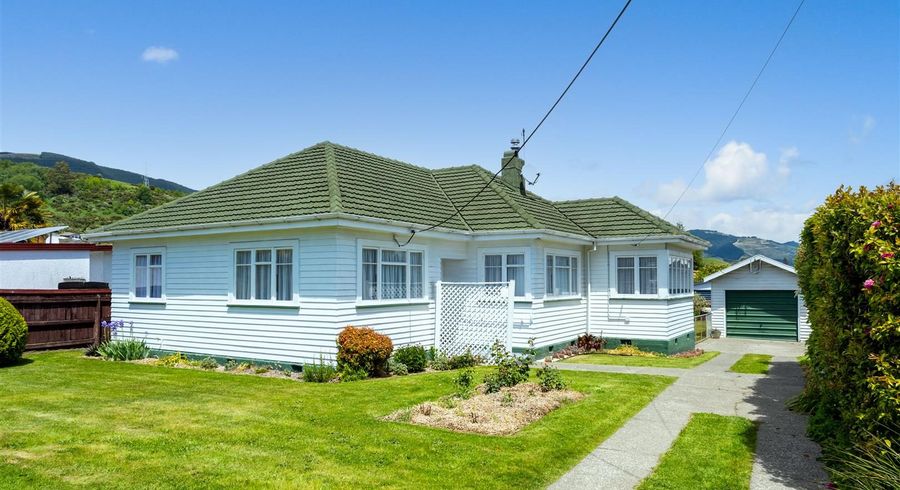  at 32 Ranui Road, Stoke, Nelson, Nelson / Tasman
